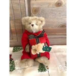 Holiday Bear Christmas Decor
